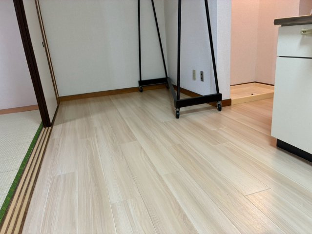 大塚ビルの居間・リビング