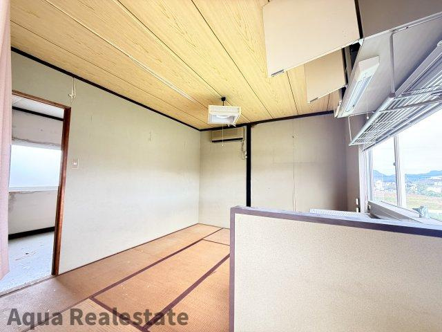高松市木太町・林町　事務所、居宅、倉庫の内装|別棟　２階社宅