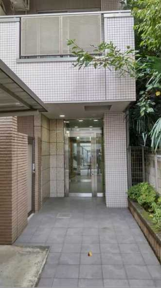 アザレＫの外観