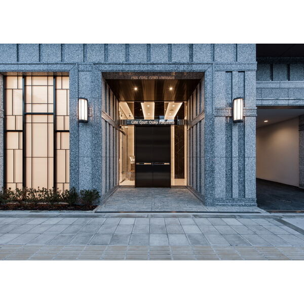 GateCourt Osaka Fukushimaのエントランス