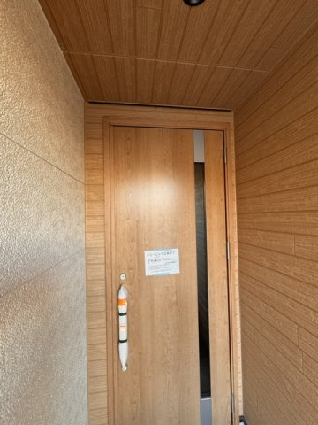 MELDIA守山区鳥羽見全１棟【仲介手数料無料　鳥羽見小】の玄関|今すぐのご案内可能です！→  0120-336-922　までお気軽にお問い合わせください。
