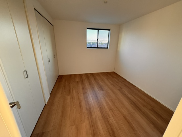 MELDIA守山区鳥羽見全１棟【仲介手数料無料　鳥羽見小】の洋室|新築戸建の事はマックバリュで住まい相談へお任せください。