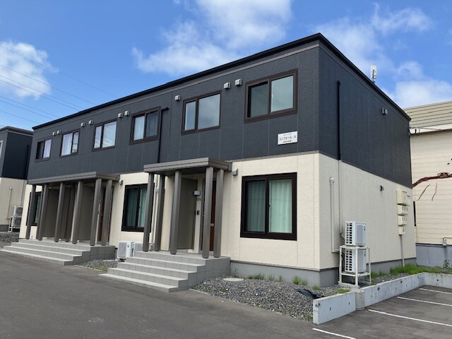 苫小牧市東開町１丁目のアパート