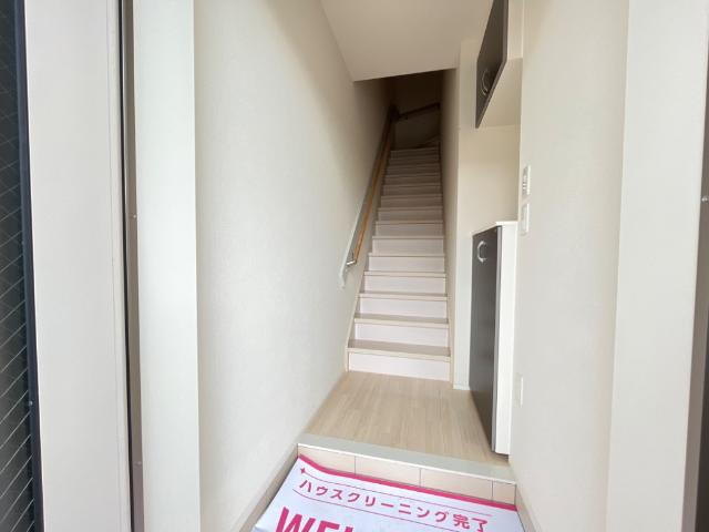 ルーラル北西原Ｂ棟の玄関|玄関