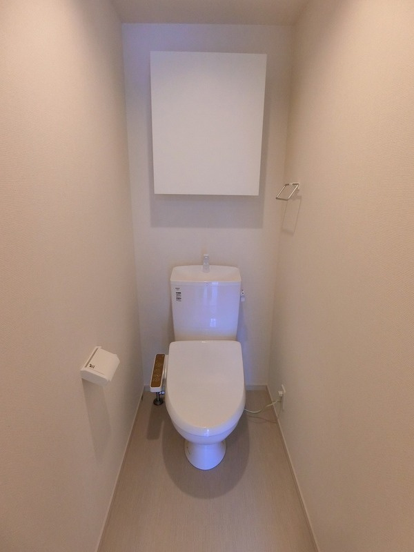 リブリ・西初石Ⅱのトイレ|落ち着いた色調のトイレです