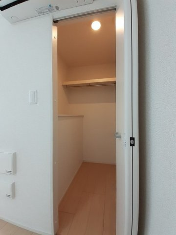 パインズ美園の収納|こまごまとしたものを収納できそうですね