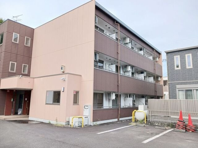 アミューズ千代の外観|落ち着いた雰囲気の外観です
