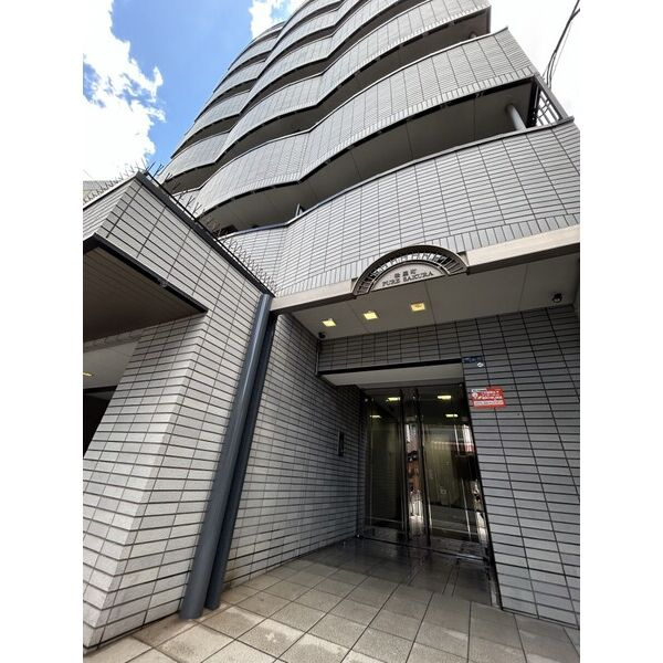 ピュアサクラ松屋町のエントランス