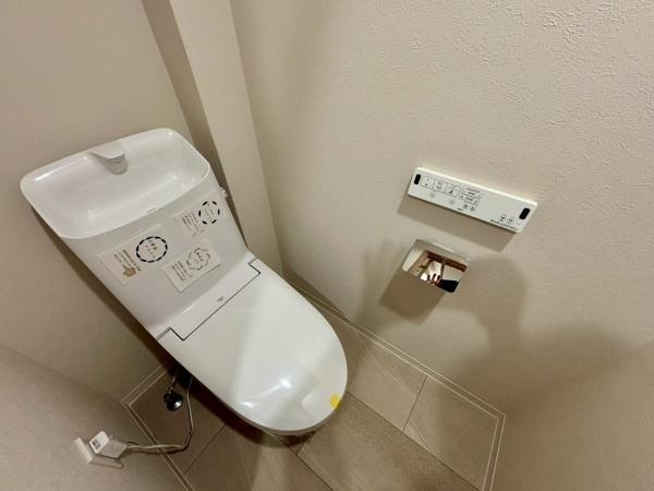 【トイレ】 | 【31日・1日見学可】ライオンズマンション竹の塚第3 | ウォシュレット付きのトイレです♪