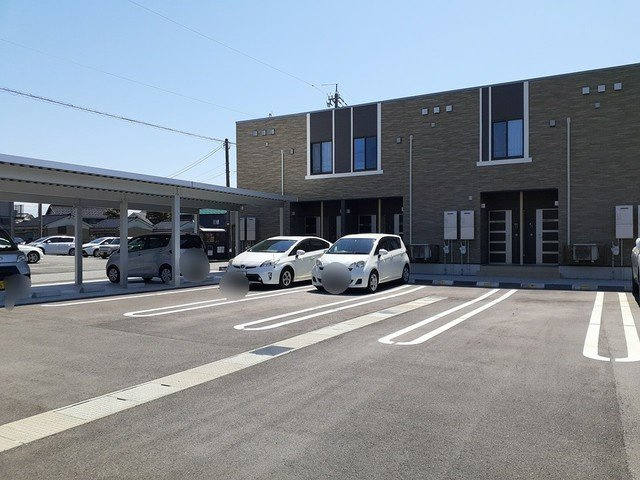 ユートピアⅠの駐車場