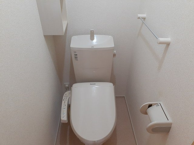 【トイレ】 | ベル　ソレイユ　Ｂ | シンプルで使いやすいトイレです
