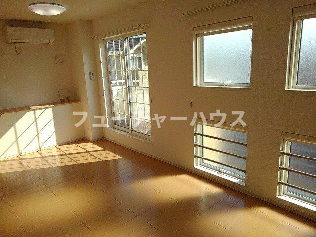 ベルソレイユⅢの居間・リビング|おしゃれな居間です