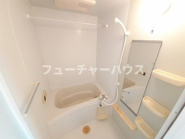 ラッフィナートの浴室|落ち着いた空間のお風呂です