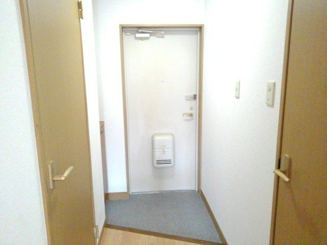 サンモール津田沼の玄関|ゆったりとした玄関です