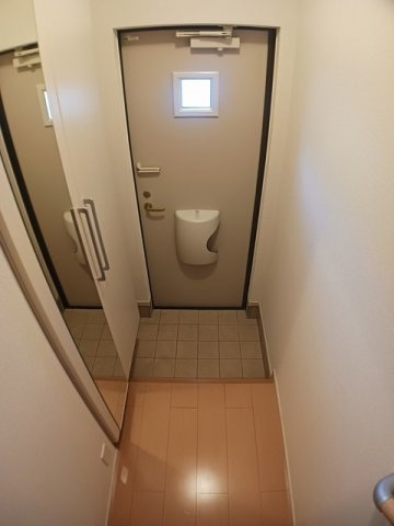 ブリーズメゾンの玄関|落ち着いた玄関です