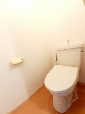 【トイレ】 | エルディム立田Ｂ | ゆったりとした空間のトイレです