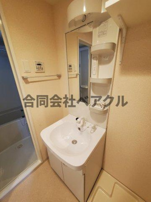 【独立洗面台】 | Luxe中書島 | 独立洗面台です