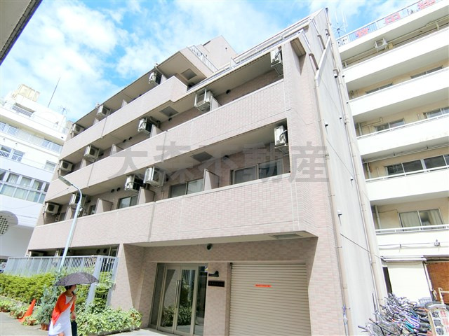 エストソーレの外観|2005年3月築　RC造鉄筋コンクリート造地上6階建て総戸数18戸
JR京浜東北線大森駅徒歩5分の東京都大田区大森北1丁目、京浜急行本線大森海岸駅も徒歩圏内！ミルパ大森銀座商店街近く！