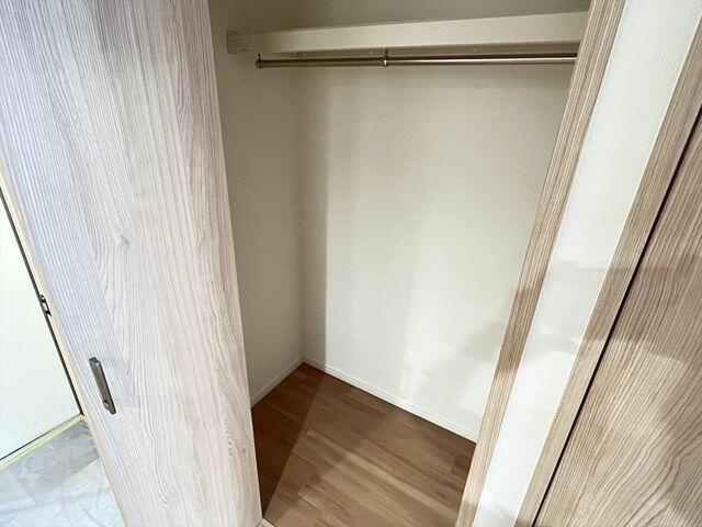 ルート四谷三丁目(ルートヨツヤサンチョウメ)の収納