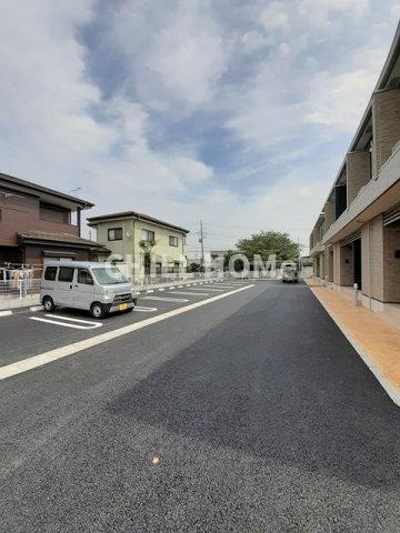 ルミナーレ　Ⅰの駐車場|当社、チルホームのHPもご覧ください(^^)/物件情報多数♪