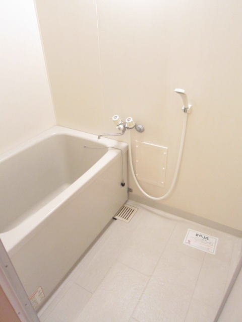 エステート万町の浴室