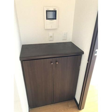 横浜市戸塚区品濃町の賃貸マンションの玄関