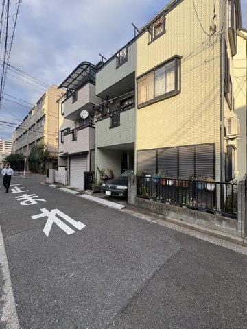 豊岡町戸建の駐車場