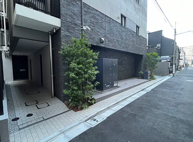 コスモグラシア三ノ輪の外観