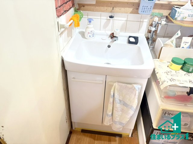 枚方市藤阪北町◆中古戸建の独立洗面台
