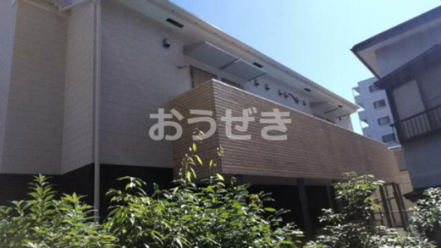 スヴニール横浜の外観