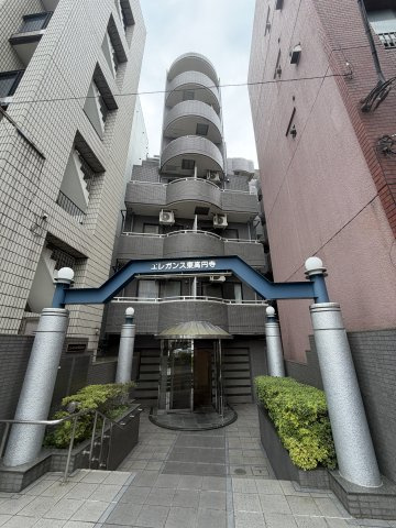 杉並区和田３丁目の賃貸マンションのエントランス|ゆとりのあるエントランスです