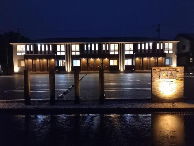阿見フラッツの外観|外観写真（夜）