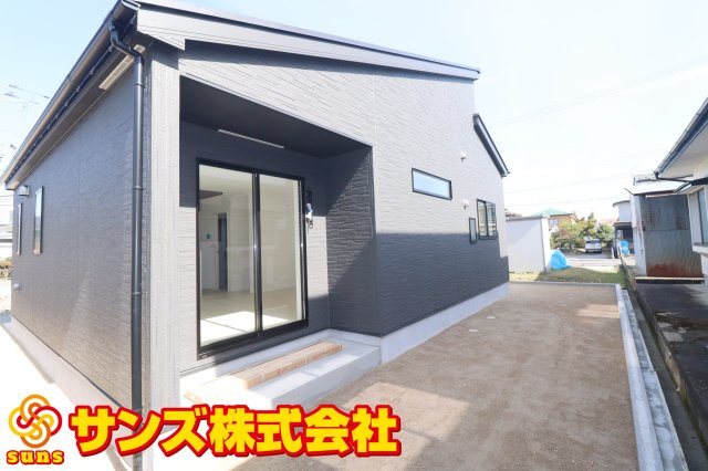 郡山市うねめ町　　　１号棟　　　富田西小学校、郡山第６中学区の外観|南西側から見た外観♪
