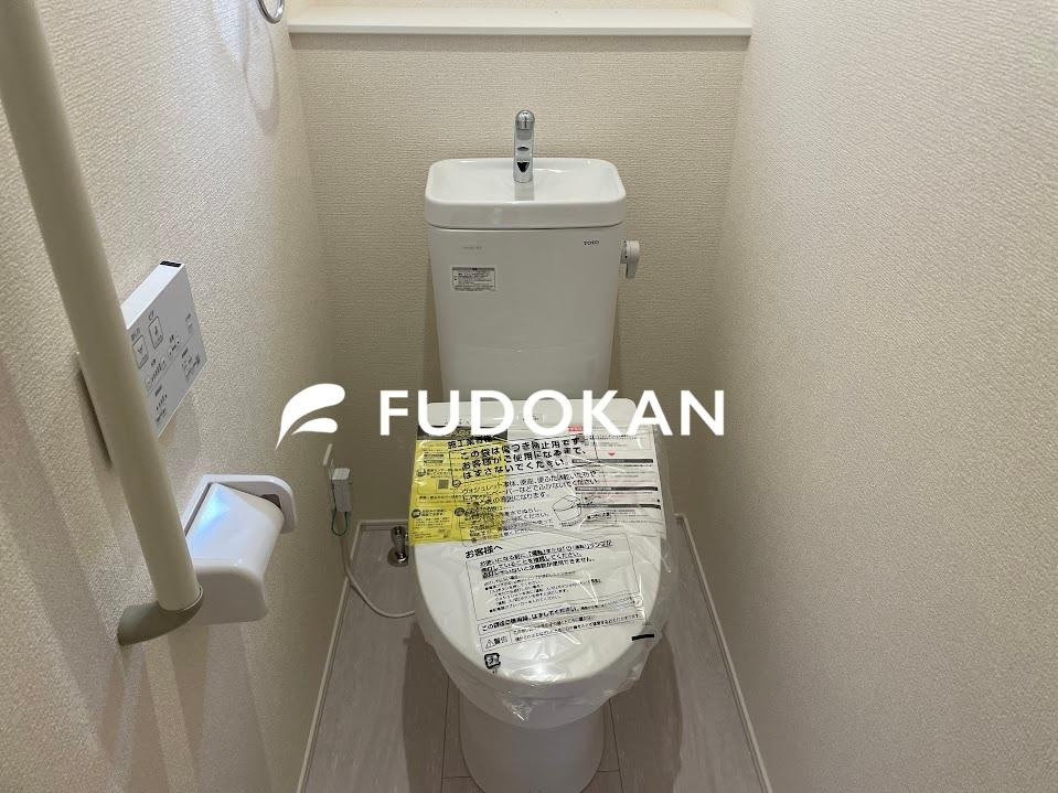 山形市浜崎1期【新築建売】1号棟のトイレ|節水タイプのトイレは水道代の節約に繋がります。