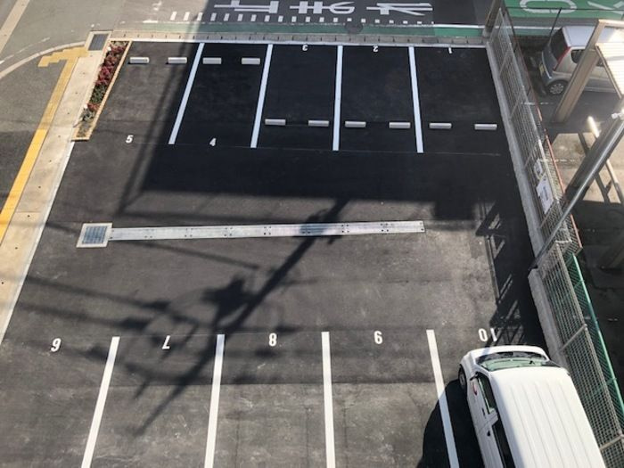 グランジュール大手町の駐車場