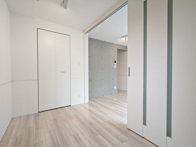 フラッフィー市谷台町の居間・リビング|こちらの居間で趣味の時間をお楽しみください