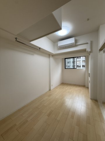 HS梅田EASTの居間・リビング