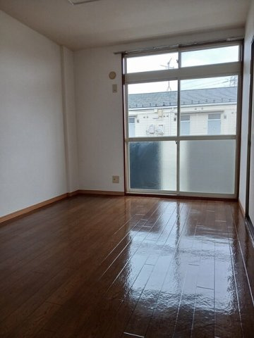 スカイハイツの洋室|おしゃれな内装です