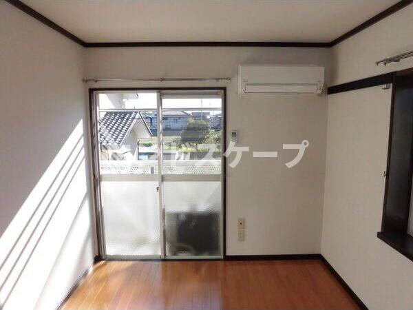 ラ・プリマヴェーラAの居間・リビング|高崎、前橋のお部屋探しはエンドスケープまで！お客様の理想お聞かせ下さい♪