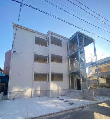 平塚市八千代町のアパートの外観