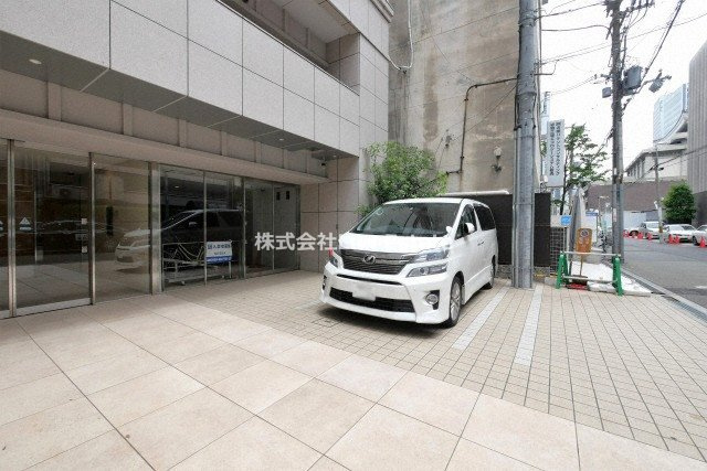 JASPER御堂筋本町の駐車場
