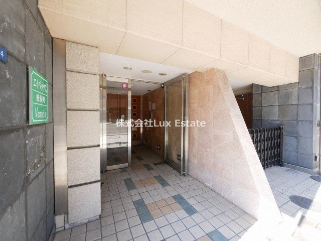 エイペックス松屋町ヴァンデュールのエントランス