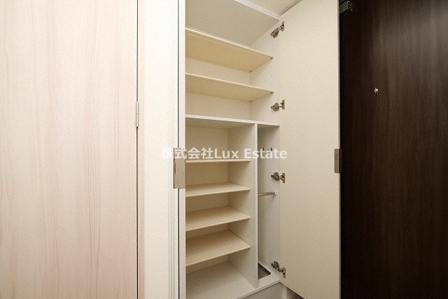 プレサンス松屋町ヴィゴラスの収納