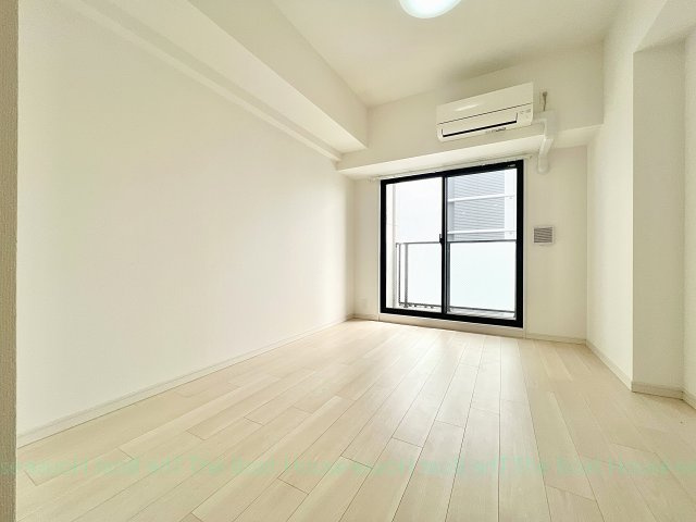 プライマル名古屋今池の居間・リビング