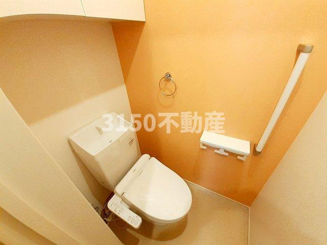 サン・カメリアⅡのトイレ|落ち着いた色調のトイレです