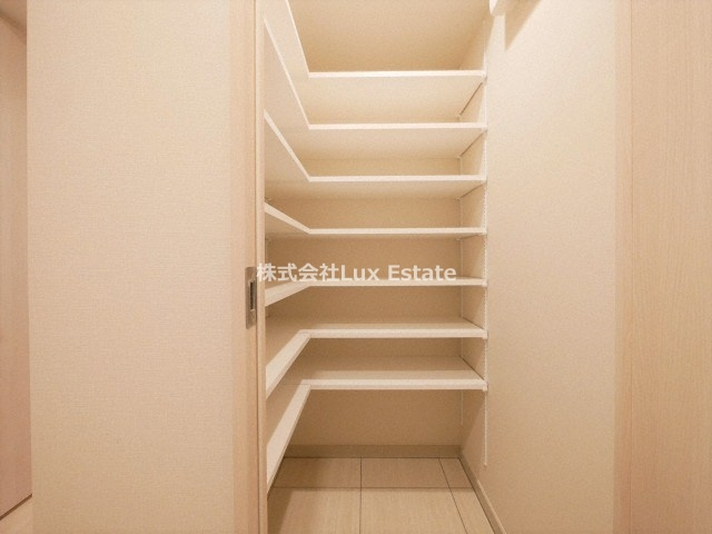 OPUS RESIDENCE SHINSAIBASHI SOUTHの収納