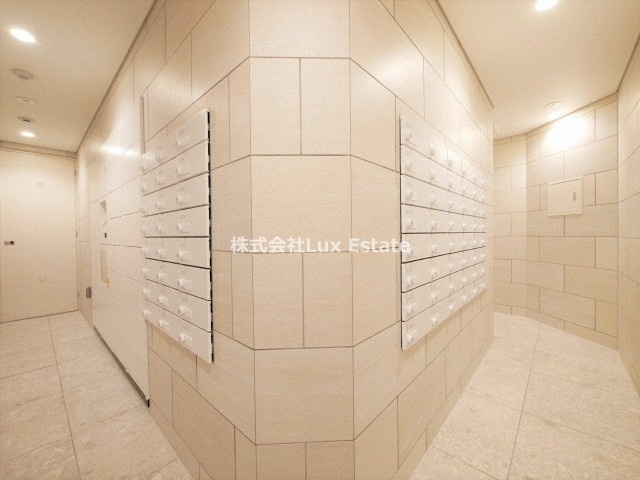 OPUS RESIDENCE SHINSAIBASHI SOUTHのロビー