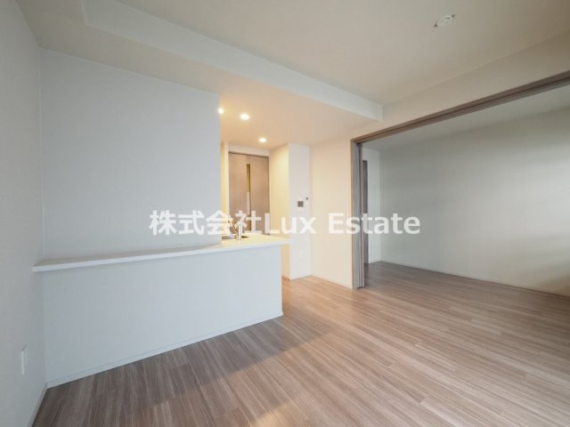 SK RESIDENCES SHINSAIBASHIの居間・リビング