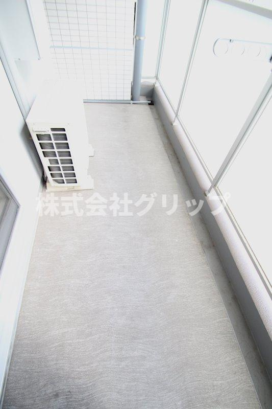 リヴシティ横濱新川町弐番館のバルコニー