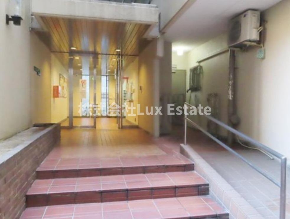 ドルミ堂島のエントランス